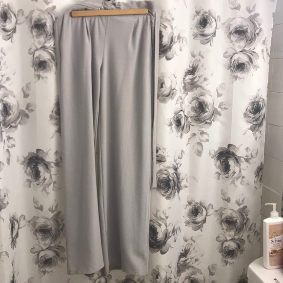 Lavender high waisted flare pant w/ elastic waist - Picture 1 of 2